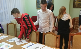 Школьников Югры научили выбирать профессию