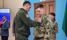 Бойцы из Югры удостоены боевых наград за участие в спецоперации