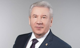 Борис Хохряков поздравил югорчан с Днём учителя