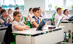 С заботой и вниманием к детям. Здоровье, питание, воспитание