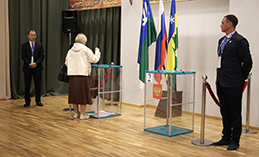 Жители Ханты-Мансийска выбирают губернатора Тюменской области