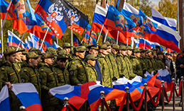 Хантымансийцы вышли на митинг в поддержку мобилизованных земляков