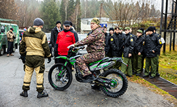 Из Ханты-Мансийска в зону СВО отправили очередную партию гумпомощи