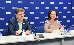 Трудоустройство женщин станет отдельным направлением партпроекта «ЕР»