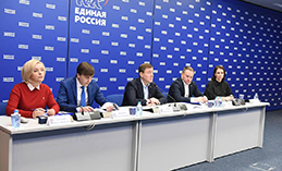 «ЕР»: В 2023 году по программе капремонта сдадут более 1,5 тыс. школ