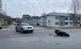 В Ханты-Мансийске в дорожной аварии пострадал мотоциклист