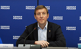 Единороссы возьмут на контроль программу капремонта школ 