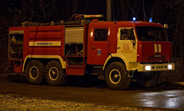 Пожарные потушили огонь в бане в Ханты-Мансийске