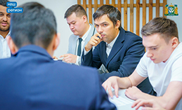 В Югре определят представителя губернатора в Молодёжном парламенте