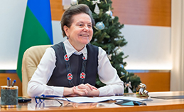Наталья Комарова исполнила новогоднюю мечту юного хантымансийца