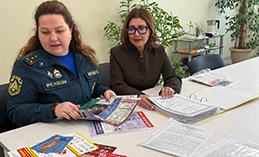 В столице Югры проверяют школы, где на каникулах будут работать лагеря