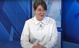 В студии библиотекарь Елена Капитанова
