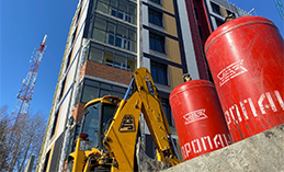 Три человека пострадали при вспышке газовоздушной смеси в Ханты-Мансийске