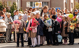 В столице Югры за парты сели более 16 тыс. школьников