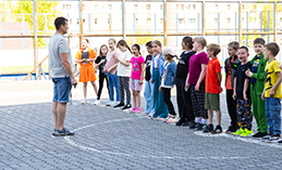 Югорчанам рассказали, как подготовить ребёнка к летнему лагерю