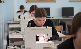 В Ханты-Мансийске открыли швейный класс