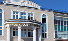 В Государственной библиотеке Югры работает детская летняя площадка 