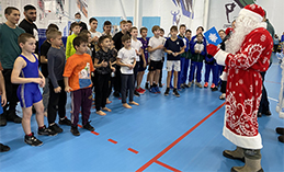 Предновогодние весёлые старты