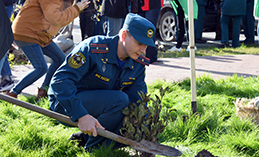Больше сотни хантымансийцев вышли на экологический субботник «Зелёная Россия»