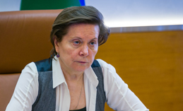 Наталья Комарова провела онлайн-встречу с наблюдателями за голосованием