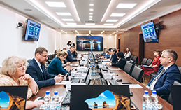 В приоритете – образование и комфорт. Депутаты обсудили актуальные темы