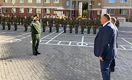 Максим Ряшин посетил военный учебный центр ЮГУ
