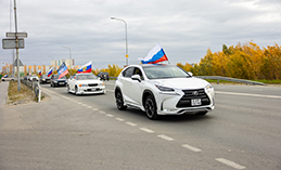 Хантымансийцы приняли участие в праздничном автопробеге