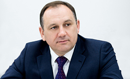 Максим Ряшин поздравил выпускников школ с окончанием учёбы
