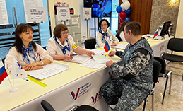 ВАРМСУ поблагодарила Максима Ряшина и хантымансийцев за участие в выборах