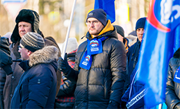 Единороссы Ханты-Мансийска поддержали акцию помощи жителям Донбасса