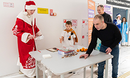 В новогодние праздники в Ханты-Мансийске прошёл мандариновый день
