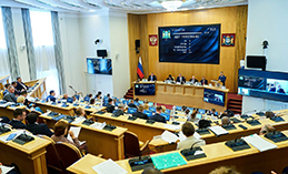 В Югре обсудили противодействие незаконному получению мер соцподдержки 