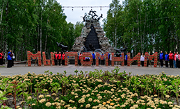 Хантымансийцы зажгли «Свечу памяти»
