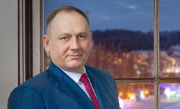 Максим Ряшин поздравил хантымансийцев с Новым годом