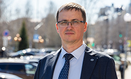 Евгений Ермолаев. Когда дорога становится жизненным путём