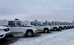 Полицейским Югры вручили новые служебные машины