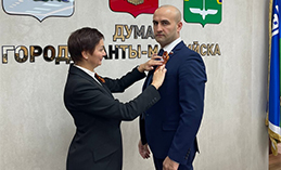 Единороссы участвуют в акции «Георгиевская ленточка»