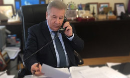Борис Хохряков призвал депутатов обзвонить одиноких пожилых югорчан