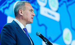 Руслан Кухарук представил Югру на днях Урало-Сибирского макрорегиона 