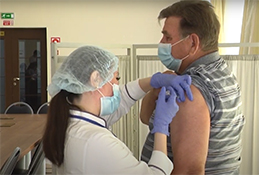 Вакцинация от COVID-19 продолжается