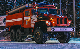 Пожарные потушили огонь в дачном доме в СОТ «Разведчик»