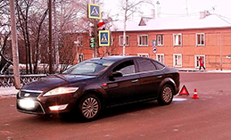11-летний ребёнок нарушил правила дорожного движения и попал под колёса автомобиля в Ханты-Мансийске
