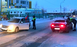 Шестеро хантымансийцев получили штрафы за перевозку детей без кресел