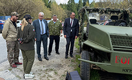 Масштабная отправка гуманитарного груза прошла в окружной столице