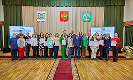 Награждение общественных наблюдателей за выборами