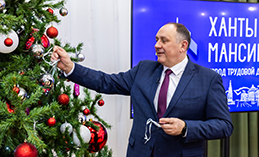 Максим Ряшин исполнит новогодние мечты двух юных хантымансийцев