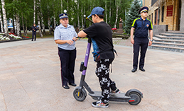 Водителям электросамокатов нужно соблюдать ПДД