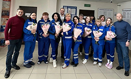 Поздравили прекрасных дам