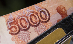 Наталья Комарова назначила медикам премии от 20 до 100% от зарплаты
