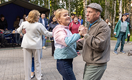 Очередной «Летний вечер» пройдёт в Ханты-Мансийске под хиты 90-х